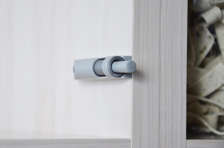 AIRTIC amortyzator do szafki (przykład mocowania)