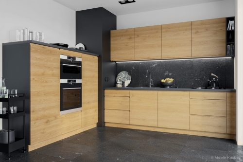 Zestaw kuchenny Barcelona – uniwersalna propozycja do aranżacji aneksu kuchennego. Fronty laminowane w kolorze: PEMBROKE