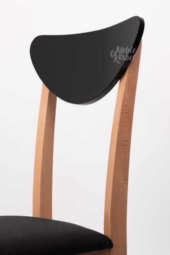 Krzesło do jadalni drewniane Kastios – połączenie nowoczesności i klasyki